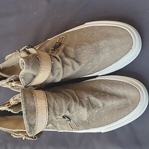 Blowfish Malibu Womens Flat Round Toe Fabric Shoes ,Zipper Ankle Shoes. Used S/8